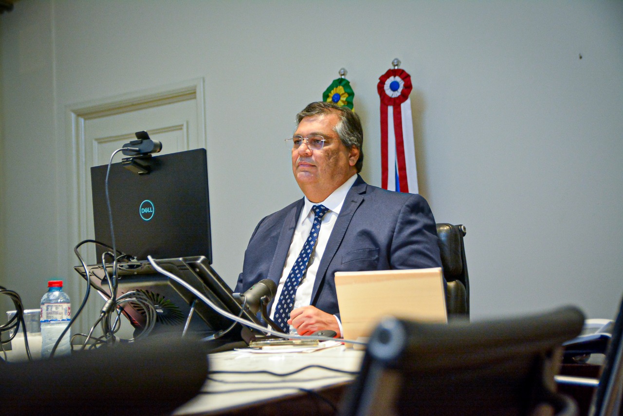 Governador do Maranhão em entrevista para a jornalista Eliane Trindade, da Folha de São Paulo (Foto: Brunno Carvalho)