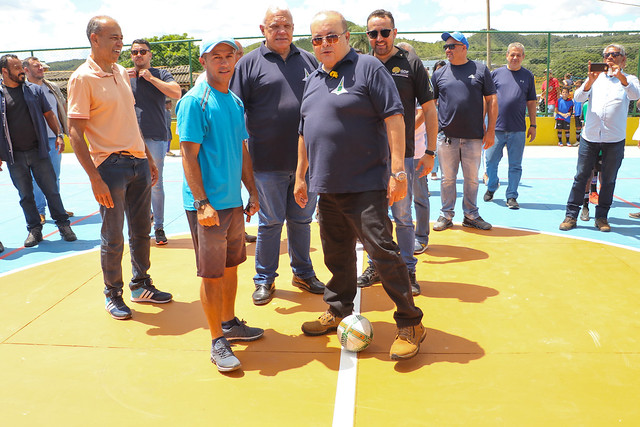 Governador anuncia obras na Fercal