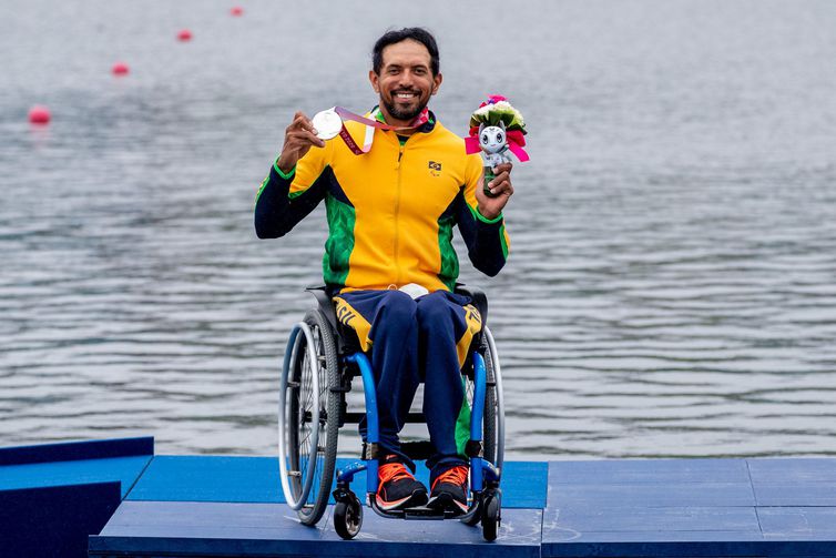 3.09.21 - Jogos Paralímpicos Tóquio 2020 - Luis Carlos Cardoso conquista a prata na categoria KL1 200m da Canoagem Velocidade