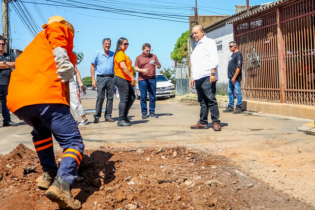 Governador Ibaneis Rocha visita obras em Ceilândia