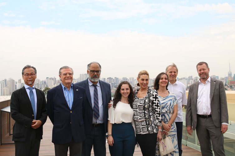 Visita guiada com representantes do corpo consular de São Paulo no Museu do Ipiranga.