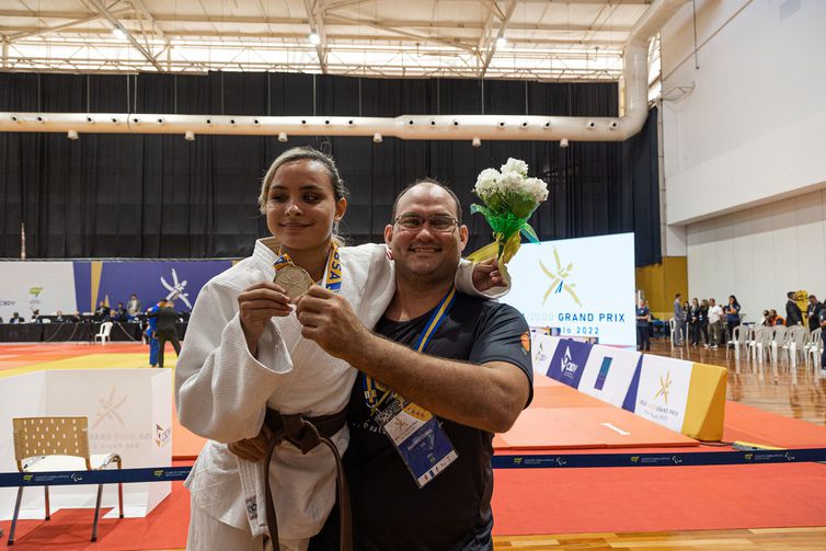 Rosi - medalha - Grand Prix 2022 de judô paralímpico - Centro de Treinamento Paralímpico Brasileiro, em São Paulo

