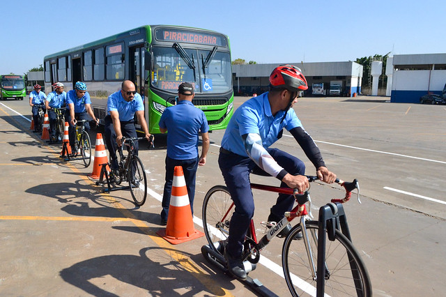 03/09/2024 - Treinamento para motoristas de ônibus do DF enfatiza segurança e respeito aos ciclistas