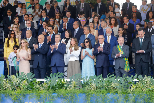 07/09/2024 - Festa da Independência reúne multidão na Esplanada dos Ministério