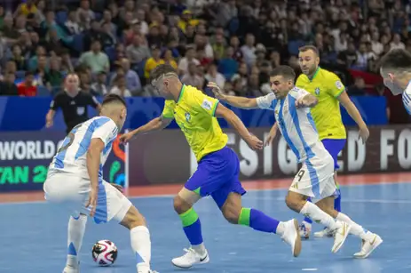 Uzbequistão, 06/10/2024 - Copa do mundo de futsal Lance da partida entre Brasil contra a seleção da Argentina. Foto: Leto Ribas/CBF