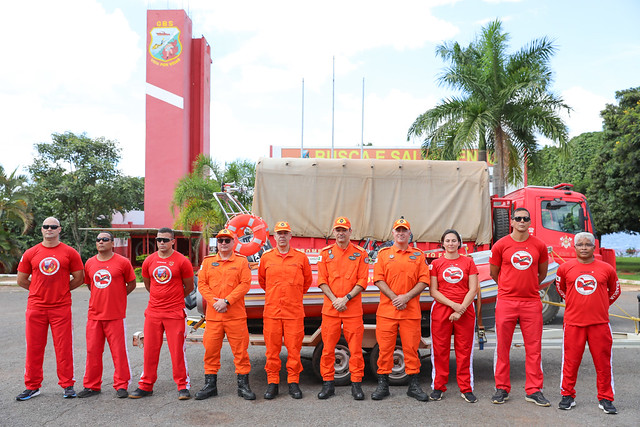 11/01/2025 - Bombeiros do DF partem para missão de resgate subaquático em Minas Gerais