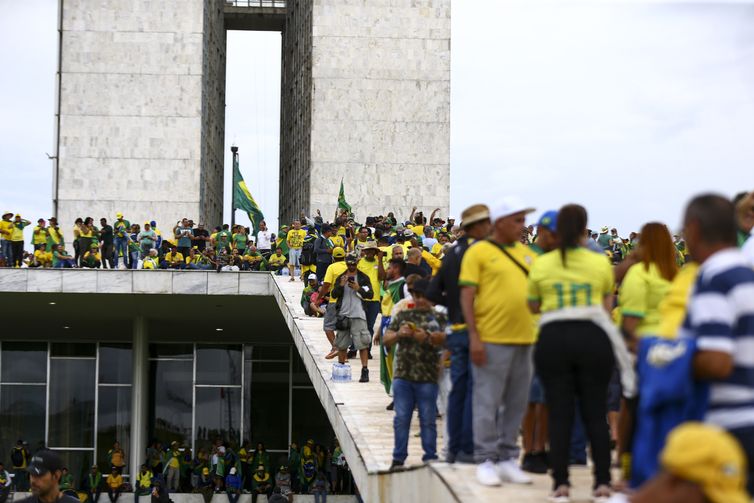 Manifestantes invadem Congresso, STF e Palácio do Planalto.
Foto: Marcelo Camargo/Agência Brasil/Arquivo