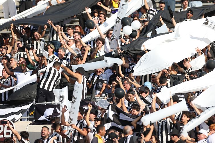 Pasadena, 19/06/2025 - Torcida durante lance de jogo entre PSG e Botafogo pela Copa do Mundo de Clubes no Estadio Rose Bowl. Foto: Vitor Silva/Botafogo.