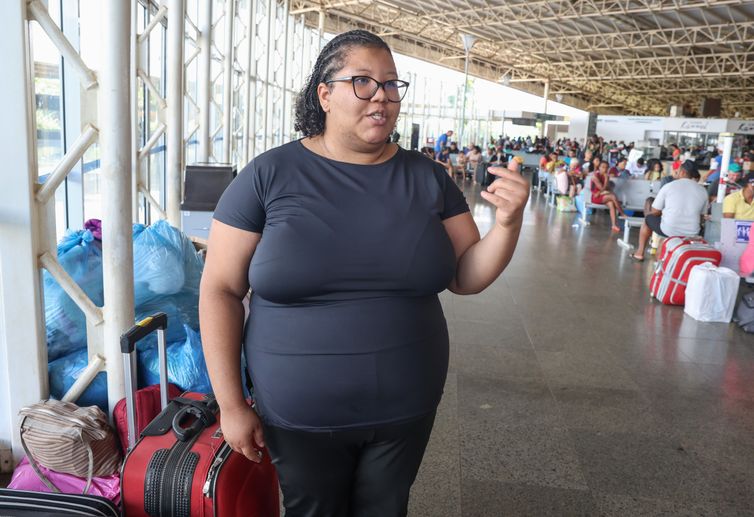 Brasília (DF), 22/12/2025 – O que as pessoas acham do natal, Laissa Macedo
Foto: Valter Campanato/Agência Brasil