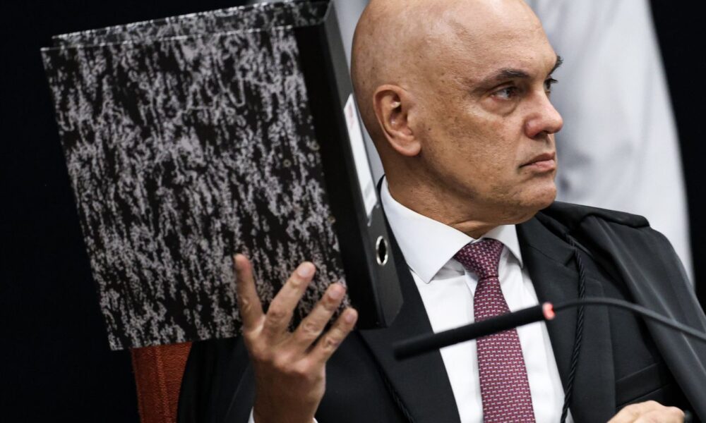 Moraes ordena prisão do último grupo condenado por envolvimento em trama golpista