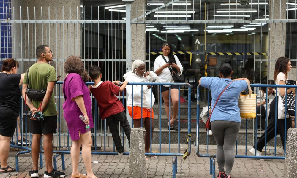 Prazo para solicitar isenção da inscrição do Enem 2026 se encerra nesta sexta-feira