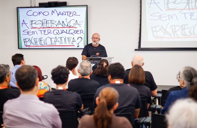 19/05/2026 - Silvio Meira: “a gente precisa desaprender”
Um dos fundadores de polo tecnológico no Recife fala sobre impactos da IA. Foto: CIn-UFPE/Divulgação