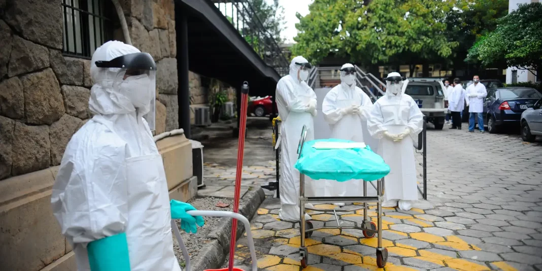 928154-ebola_7.jpg