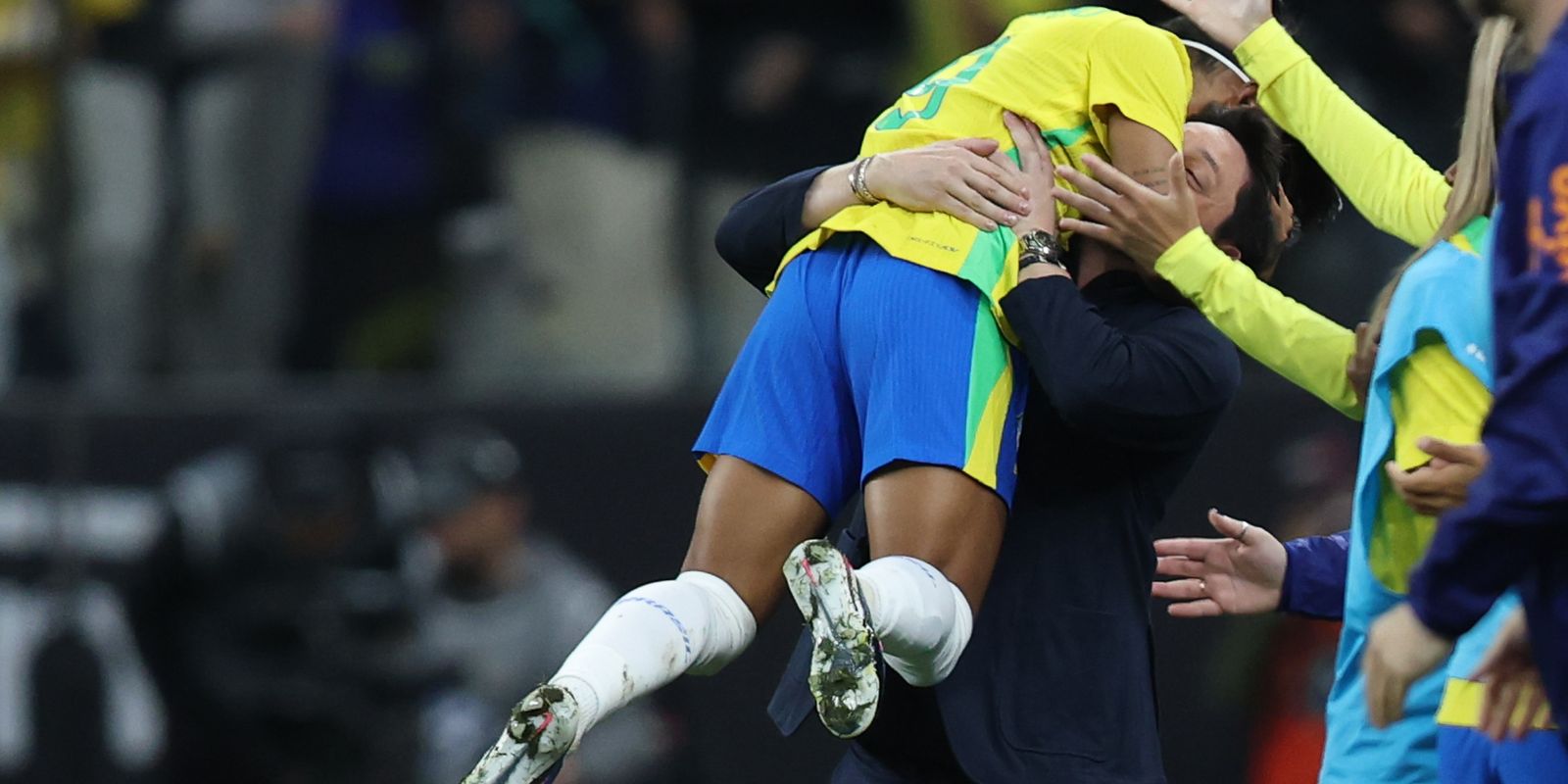 Arthur Elias valida logística para a participação do Brasil na Copa Feminina