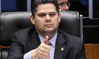 Alcolumbre libera tramitação de PEC que extingue escala 6x1 após conversa com Lula