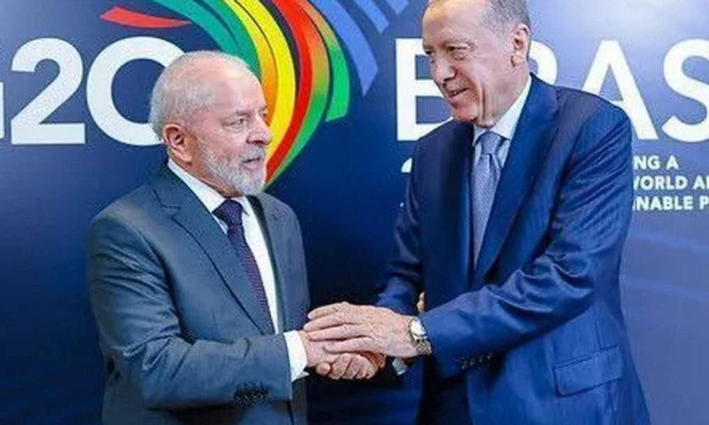 Lula e Erdogan discutem a criação de conselho entre Brasil e Turquia
