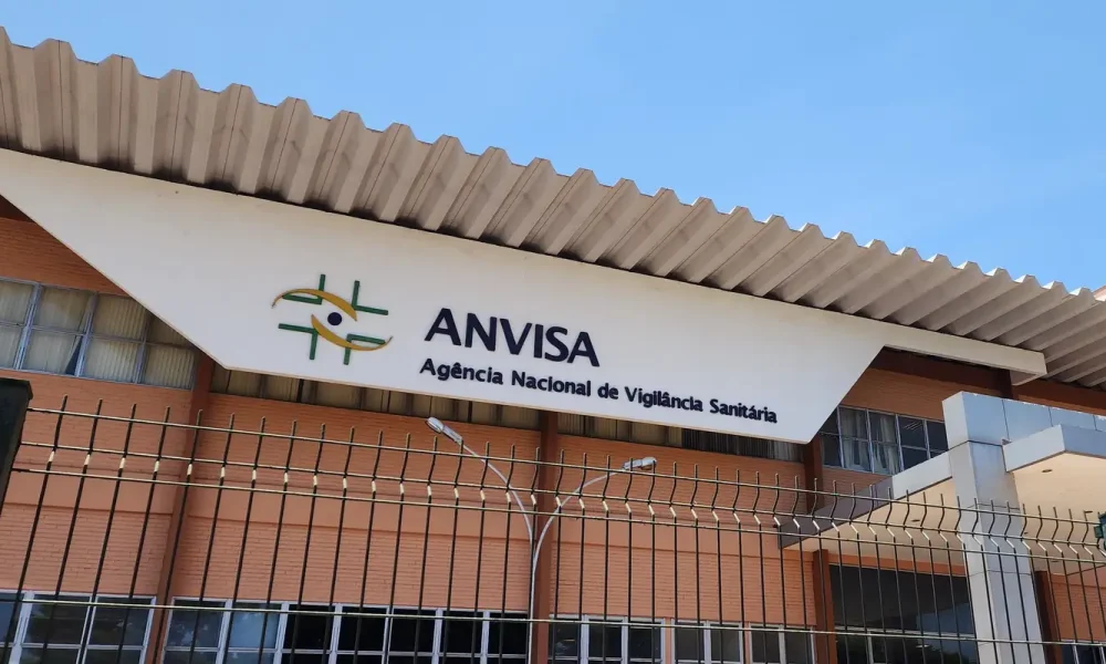 Anvisa proíbe fabricação e venda de cosméticos sem registro