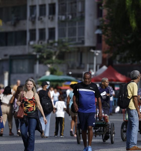 Crescimento populacional deve ser de 0,37% em 2026, segundo estimativa do IBGE