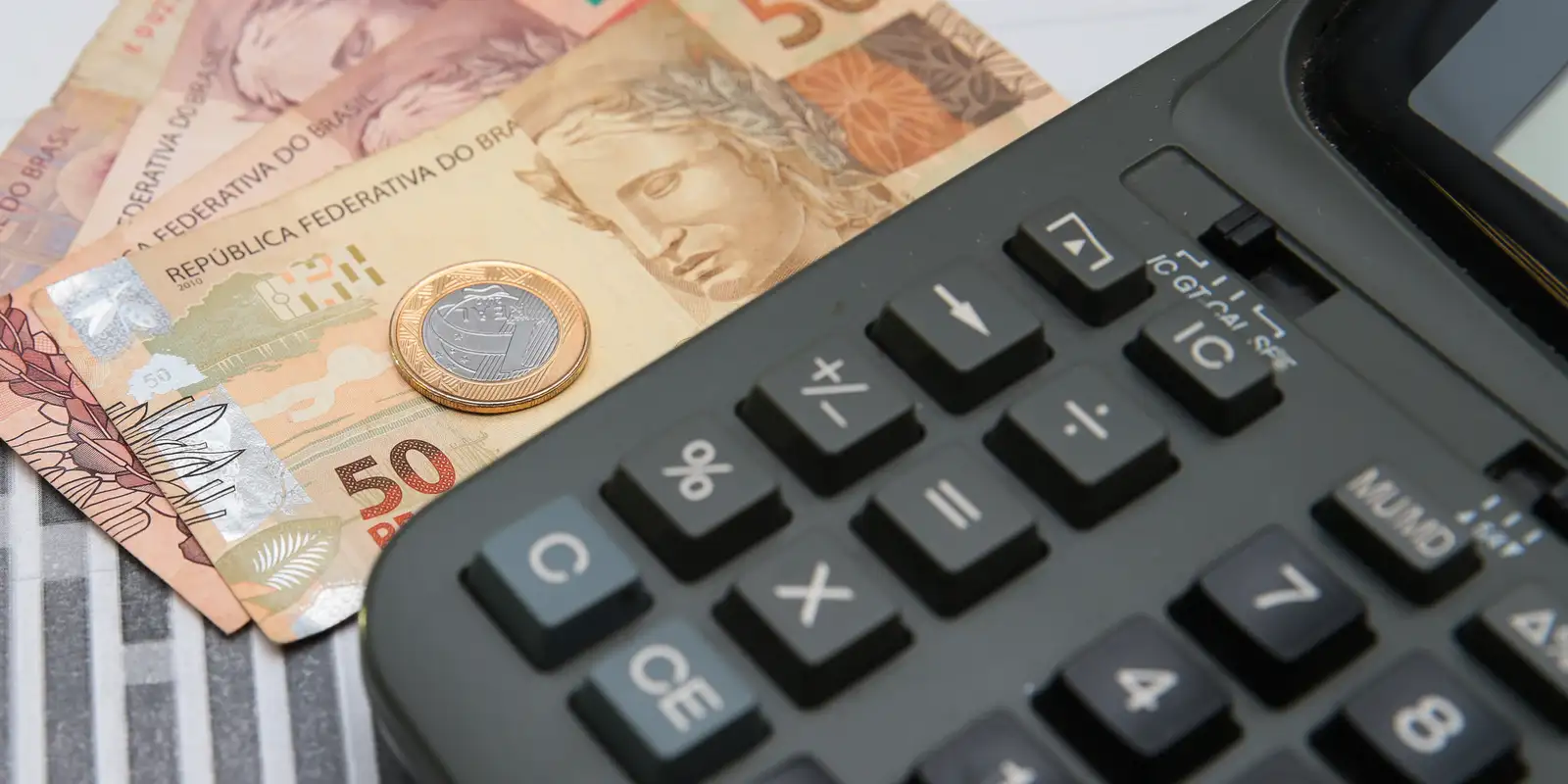 Governo estima arrecadação de R$ 636 bilhões com nova CBS em 2027