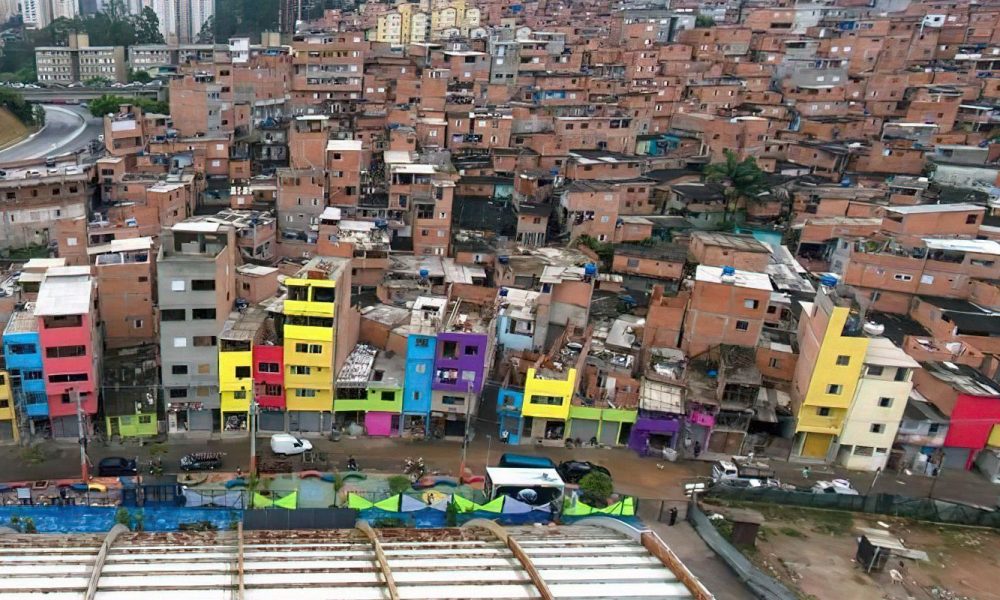 Oxfam Brasil aponta que concentração de riqueza aumenta desigualdade política