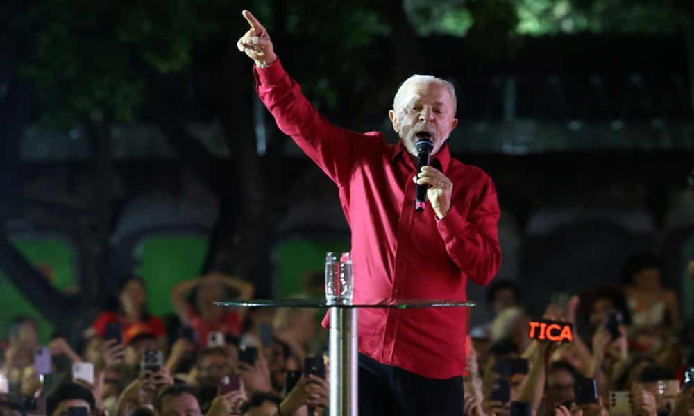 Lula sugere a criação do Ministério da Segurança Pública e a implementação de aumento real no salário mínimo