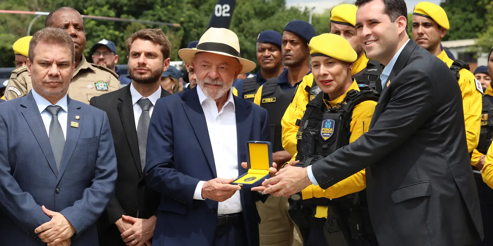 Lula responde a Trump sobre a recuperação de territórios no Rio de Janeiro