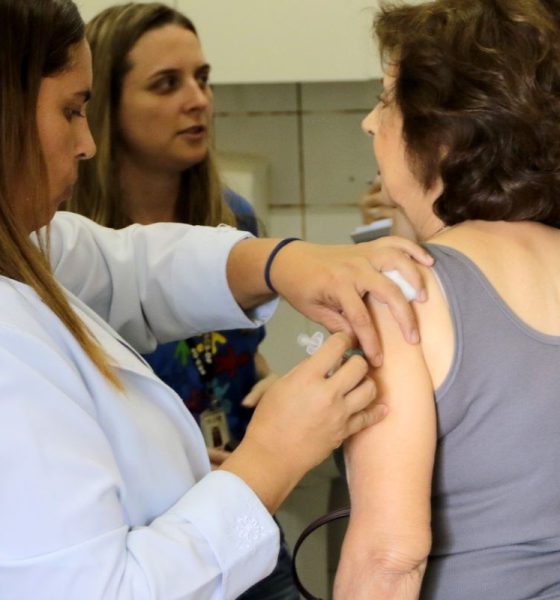 SUS expande cobertura da vacina Pneumo 20 para pessoas acima de 85 anos