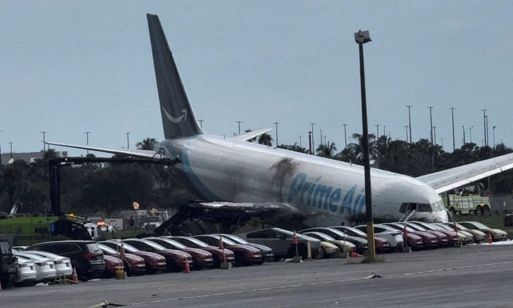 Cinco pessoas falecem em acidente com avião de carga em Miami