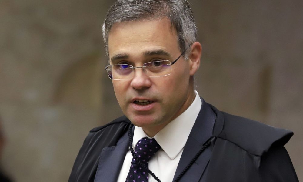 Mendonça nega ação contra aumento do Bolsa Família