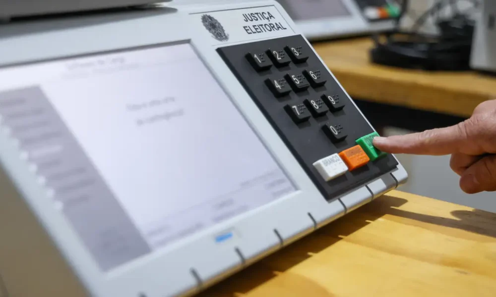 TSE aprova registros de seis candidaturas à Presidência da República
