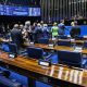 Aziz busca rito especial para votação da PEC da escala 6x1 no plenário