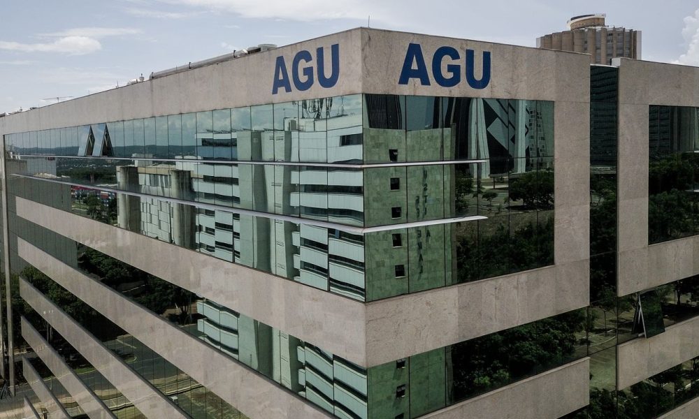 AGU afirma que decisão de Fachin restabelece ordem pública e administrativa