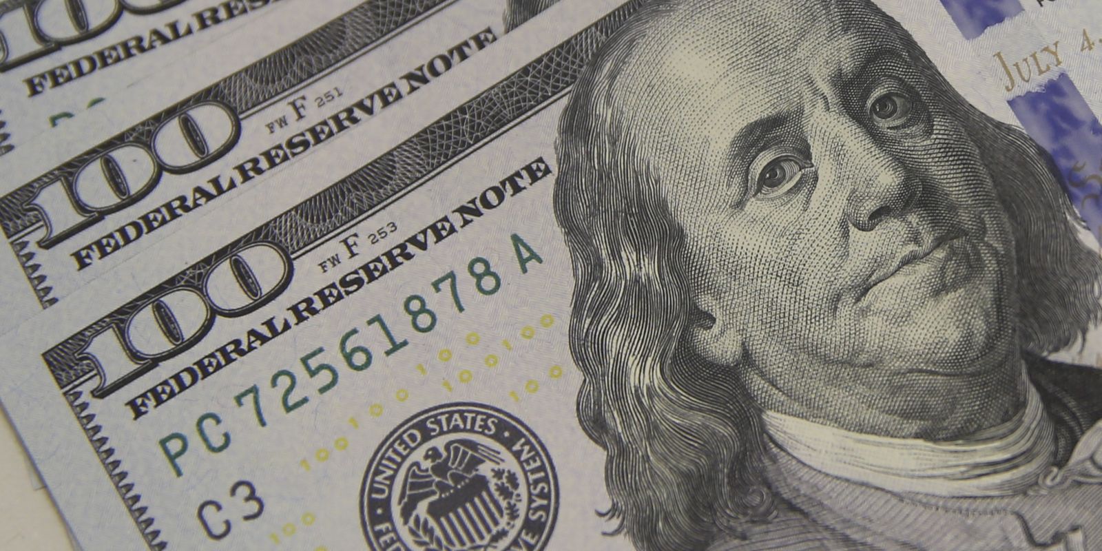 Dólar recua para R$ 5,08, o menor valor em um mês