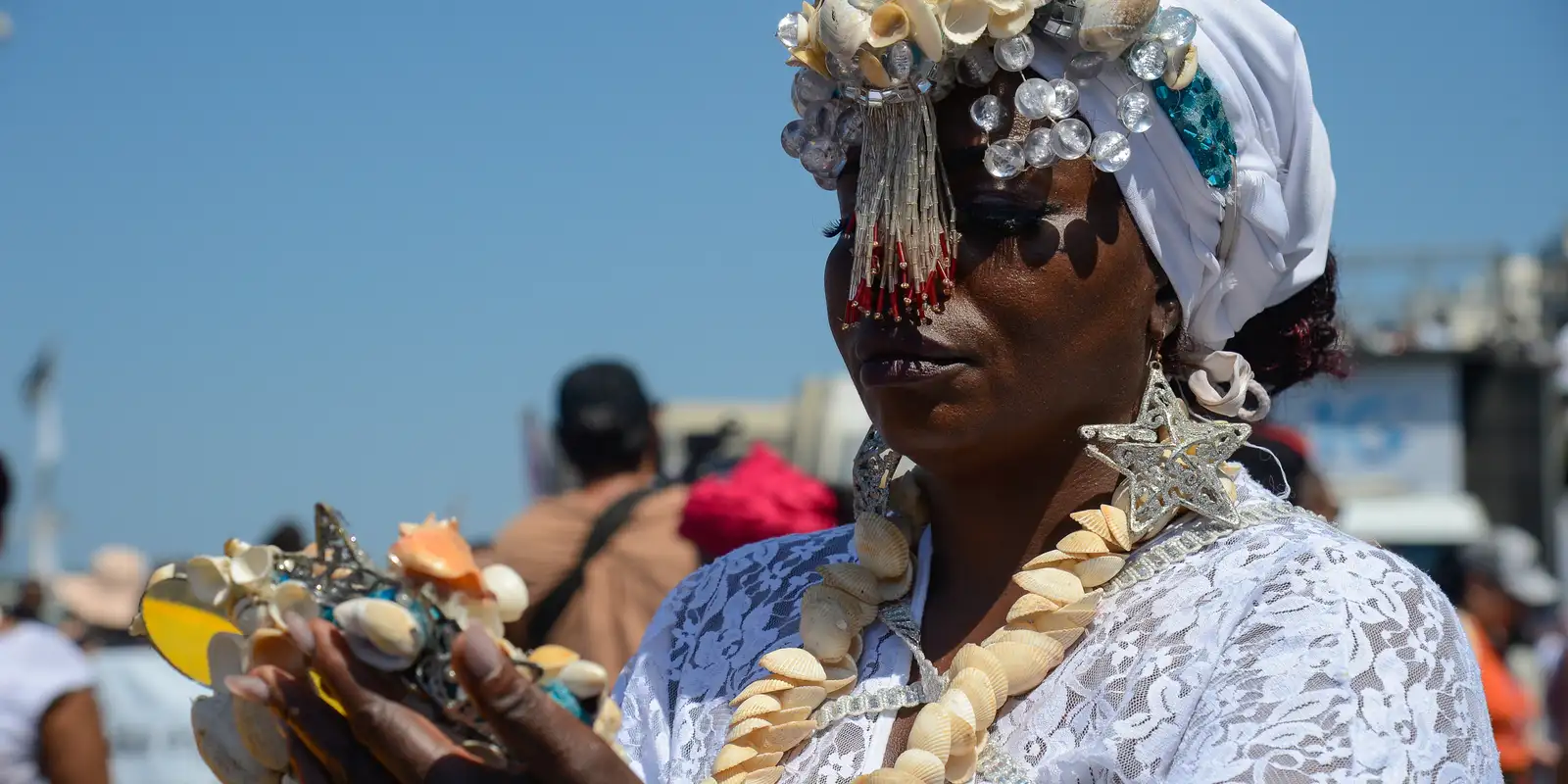 Eleitores de religiões afro se sentem marginalizados na campanha eleitoral