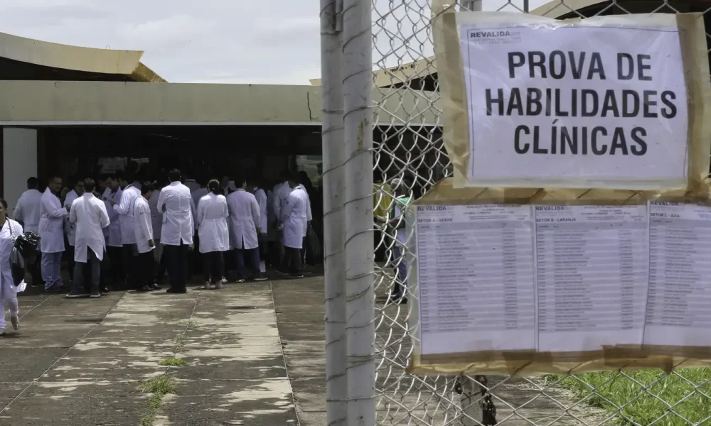 Revalida 2026/2: prazo para envio de diploma médico se encerra no dia 19