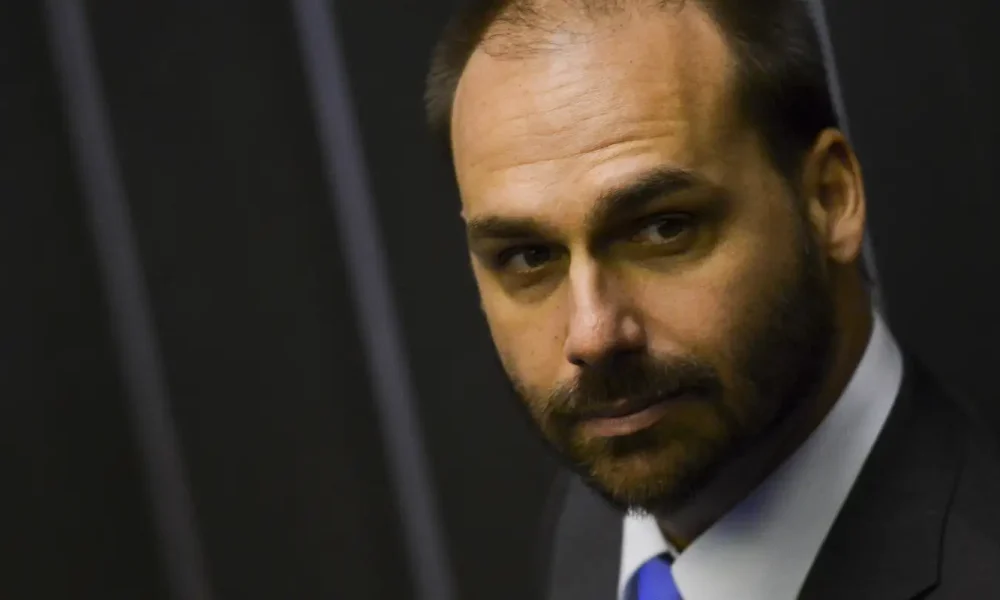 STF condena Eduardo Bolsonaro por difamação contra deputada Tábata Amaral
