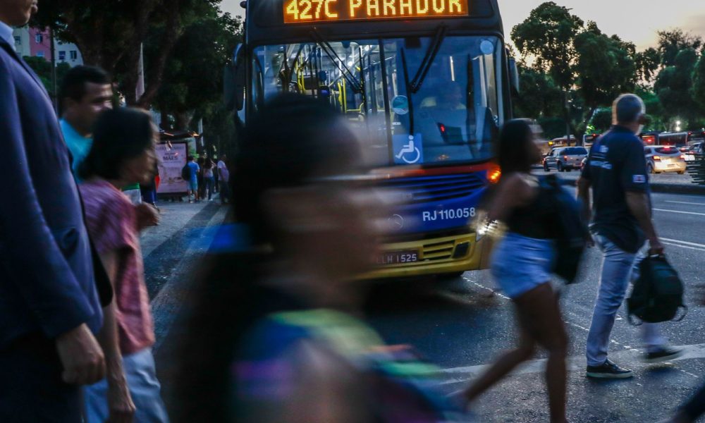 Pesquisa aponta que solidão e exaustão elevam índices de abstenção nas eleições