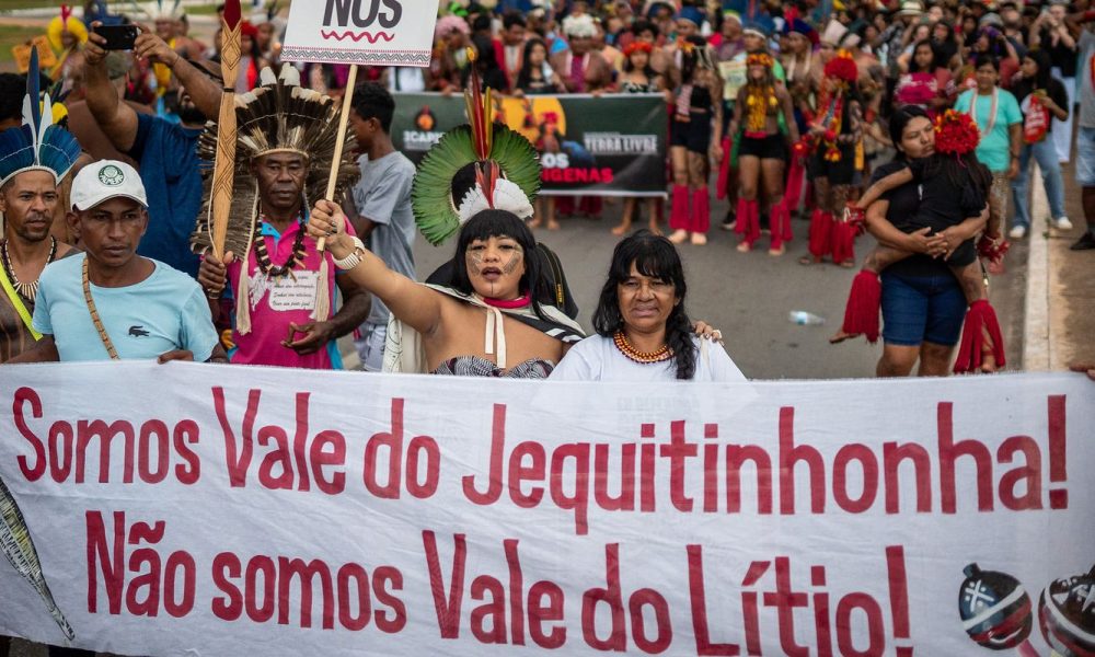 Pesquisa aponta que a maioria dos projetos no Congresso compromete direitos indígenas