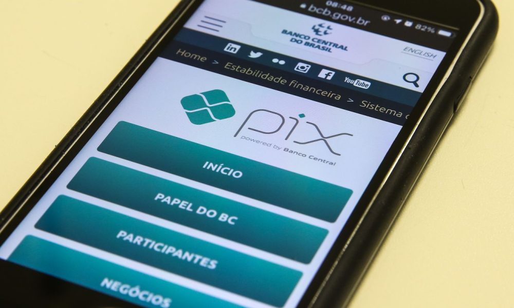 Bancos centrais do Brasil e da Europa avaliam interligar Pix com Tips