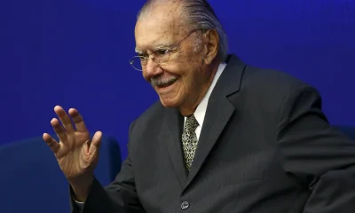 Sarney é internado no Hospital Sírio-Libanês para tratamento de pneumonia