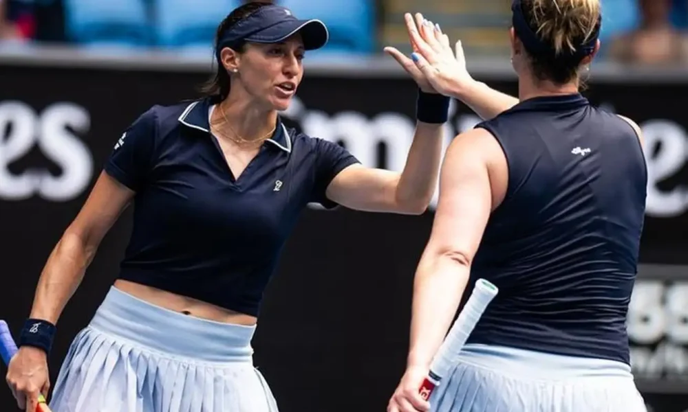 Dupla de Luisa Stefani vence na estreia e avança para a 2ª rodada do US Open